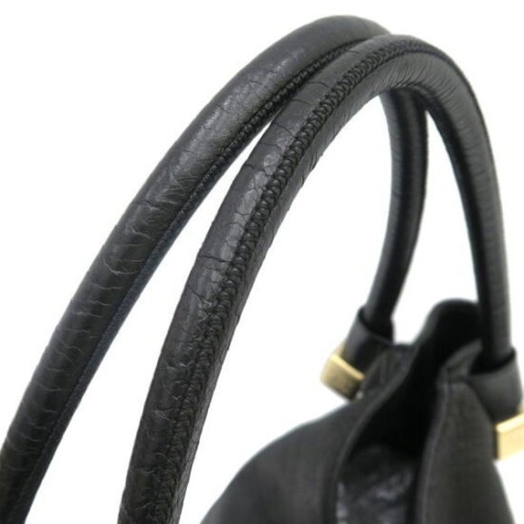 Chanel leather tote - Picture 4 of 9